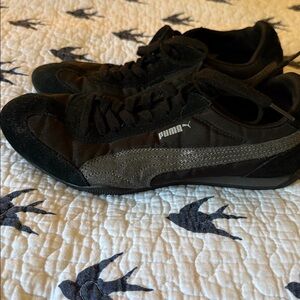 Puma black low women's 9